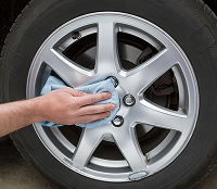 Wheel Polish by Hand